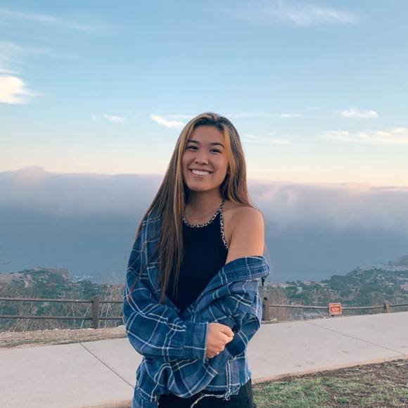 Meet your Posher, Taylor - Picture 2 of 2